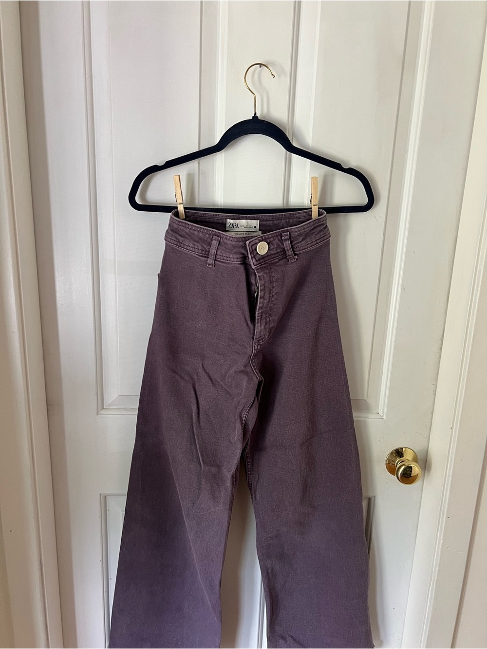 Zara Wide-Leg Jeans in Plum - Picture 1 of 3